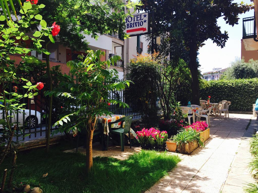 Hotel Brivio Milan Luaran gambar
