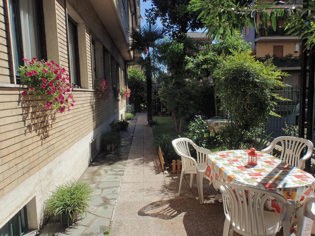 Hotel Brivio Milan Luaran gambar