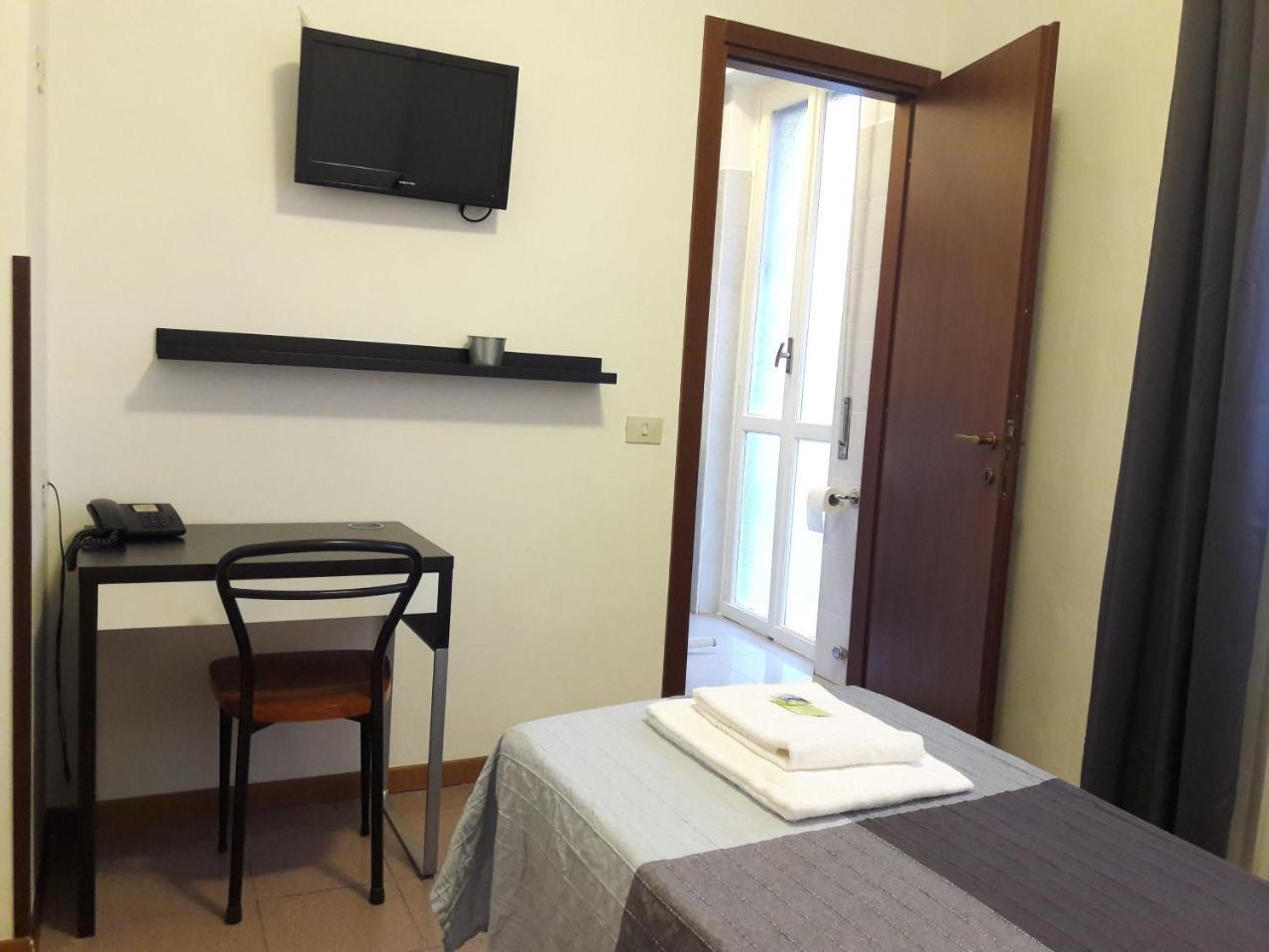 Hotel Brivio Milan Bilik gambar